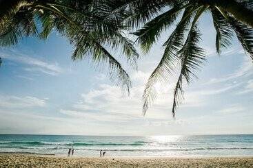 هتل Twinpalms Surin Phuket Resort