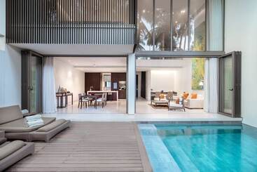 هتل Twinpalms Surin Phuket Resort