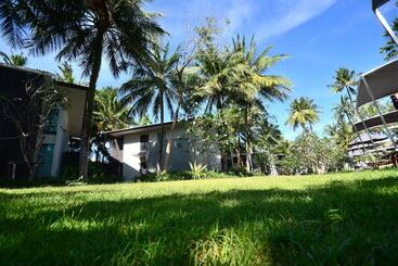 هتل Twinpalms Surin Phuket Resort