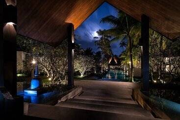 هتل Twinpalms Surin Phuket Resort