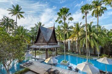 هتل Twinpalms Surin Phuket Resort