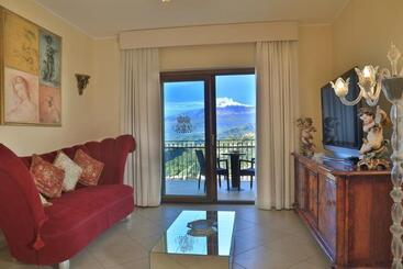 هتل Villa Angela