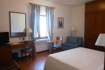 هتل Villa Meligunis