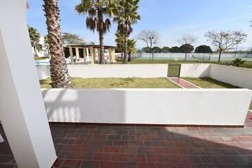 Praia Da Lota Resort - Beachfront Apartments