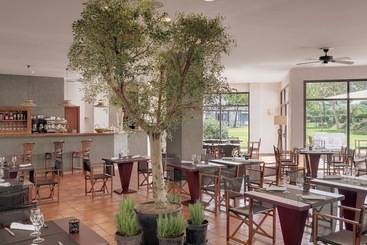 Precise Resort El Rompido-The Club