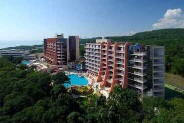 استراحتگاه Helios Spa Hotel Children Slides, Pool, Entertainment & All Inclusive