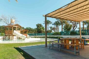 استراحتگاه Novotel Sharm El Sheikh