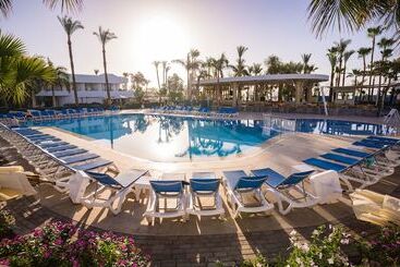استراحتگاه Novotel Sharm El Sheikh