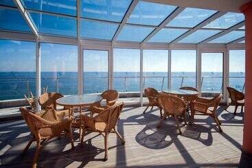 Sirius Beach Hotel & Spa