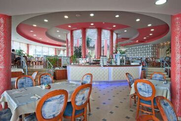 Sirius Beach Hotel & Spa