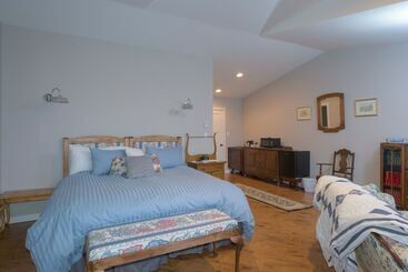Bed and Breakfast Country Encounters Accommodations