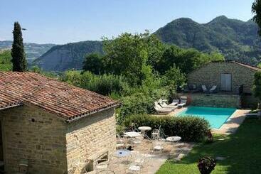 مبيت وإفطار La Locanda Della Campanara