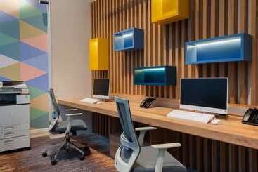 ホテル Hampton By Hilton Krasnodar