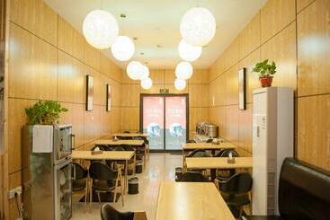 Jun Hotels Henan Zhengzhou Zhongmu County Shangdu Avenue Tv Tower