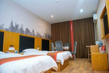 Jun Hotels Henan Zhengzhou Zhongmu County Shangdu Avenue Tv Tower