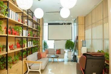 Jun Hotels Henan Zhengzhou Zhongmu County Shangdu Avenue Tv Tower