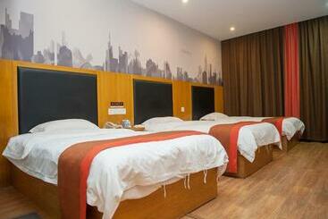 Jun Hotels Henan Zhengzhou Zhongmu County Shangdu Avenue Tv Tower