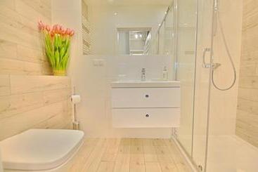 Osiedle Cesarskie Apartamenty   Parking   Apartamenty Bryza