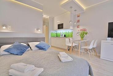 Osiedle Cesarskie Apartamenty   Parking   Apartamenty Bryza