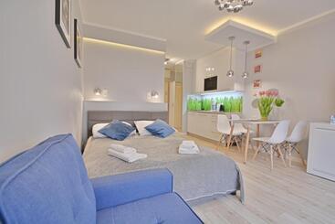 Osiedle Cesarskie Apartamenty   Parking   Apartamenty Bryza