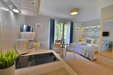Osiedle Cesarskie Apartamenty   Parking   Apartamenty Bryza