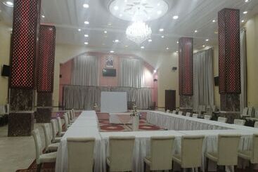 هتل Oasis Palace