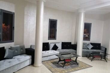 هتل Oasis Palace