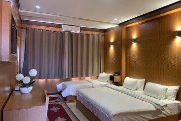 هتل Oasis Palace