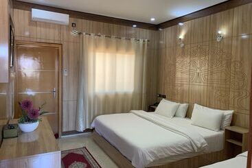 هتل Oasis Palace