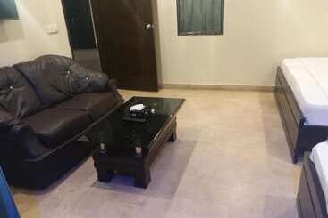 پانسیون Elegant Guest House Karachi