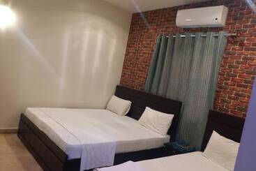 پانسیون Elegant Guest House Karachi