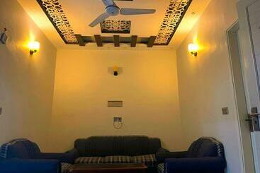 پانسیون Elegant Guest House Karachi