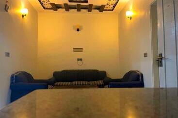 پانسیون Elegant Guest House Karachi