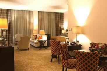 Taj Hotelapart, Taj Hotel Cape Town