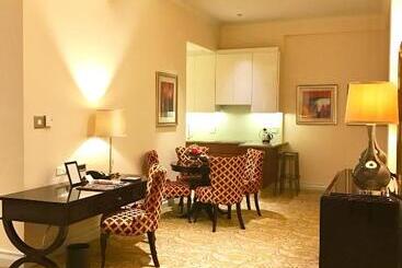 Taj Hotelapart, Taj Hotel Cape Town