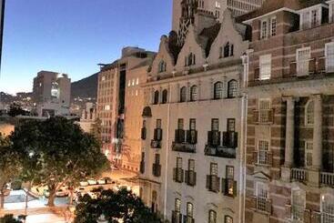 Taj Hotelapart, Taj Hotel Cape Town