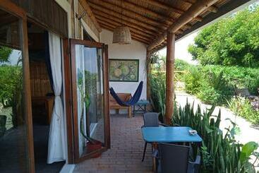 هاستل Punto Verde Ecological House