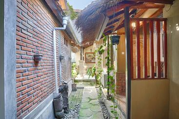 پانسیون Katang   Katang Guest House