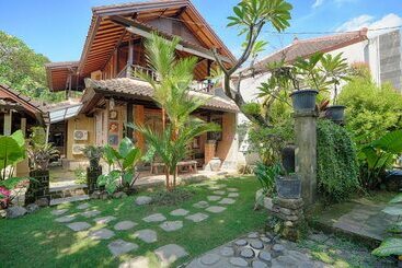 پانسیون Katang   Katang Guest House