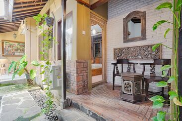 پانسیون Katang   Katang Guest House