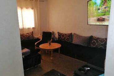 تختخواب و صبحانه Mohammed V Airport Home