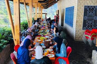 مسافرخانه Maison D Out Parc Akchour