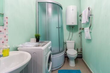 هتل Kvartalapartments On Konotopskaya 4