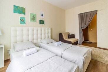 هتل Kvartalapartments On Konotopskaya 4
