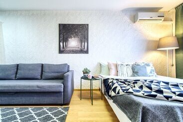 هتل Kvartalapartments On Volzhskaya Naberezhnaya, 19