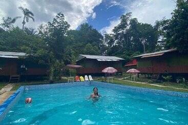 هتل Amazon Queen Lodge