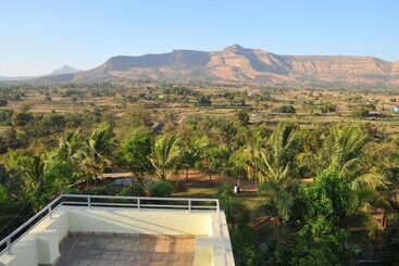 هتل Megh Malhar Agro Tourism