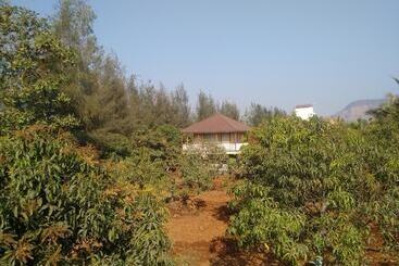 هتل Megh Malhar Agro Tourism