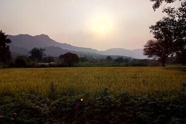 هتل Megh Malhar Agro Tourism