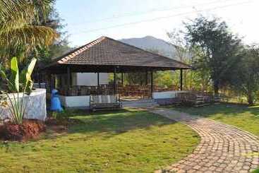 هتل Megh Malhar Agro Tourism